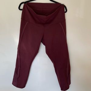 LULULEMON BURGUNDY CROP